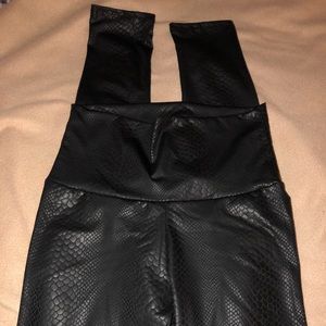 Snakeskin Leggings